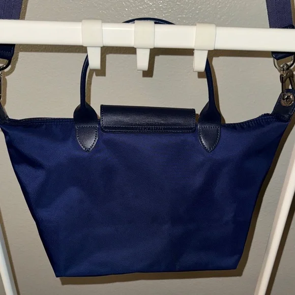 Longchamp Elegant Navy Blue Women's Bag - Picture 10 of 16